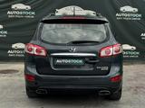 Hyundai Santa Fe 2012 года за 6 390 000 тг. в Актау – фото 3