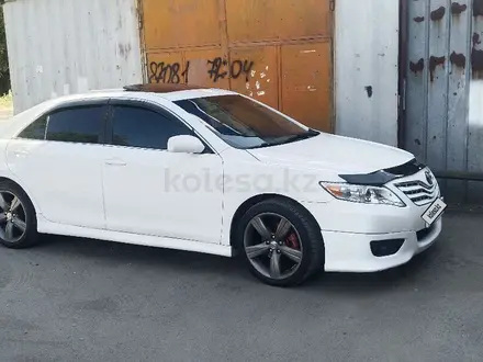 Toyota Camry 2011 года за 7 300 000 тг. в Алматы – фото 3