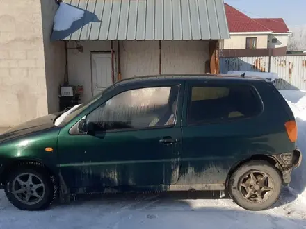 Volkswagen Polo 1998 года за 450 000 тг. в Алматы – фото 3