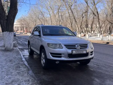 Volkswagen Touareg 2008 года за 5 200 000 тг. в Караганда