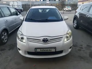 Toyota Auris, 2010