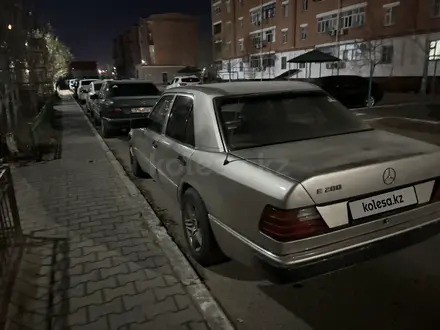 Mercedes-Benz E 230 1992 года за 1 100 000 тг. в Кызылорда – фото 4