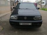 Volkswagen Golf 1994 года за 1 600 000 тг. в Алматы