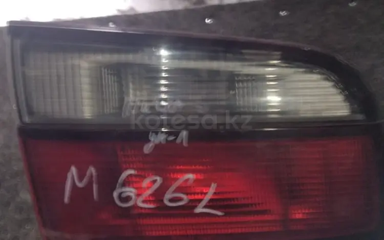 Стопаки на крышке багажника Mazda птичка 626 универсал за 12 000 тг. в Алматы