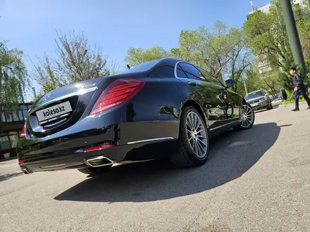 Mercedes-Benz S 500 2015 года за 22 222 222 тг. в Алматы – фото 19