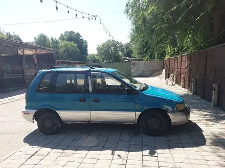 Mitsubishi Space Runner 1993 года за 1 150 000 тг. в Алматы – фото 3