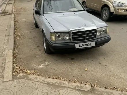 Mercedes-Benz E 250 1987 года за 3 500 000 тг. в Сатпаев – фото 9