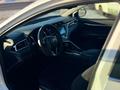 Toyota Camry 2018 года за 11 800 000 тг. в Караганда – фото 10