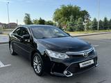 Toyota Camry 2016 года за 12 900 000 тг. в Алматы – фото 3