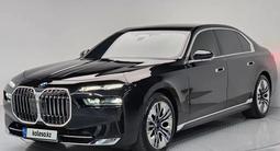 BMW 740 XDrive 3.0 2023 года за 56 000 000 тг. в Алматы
