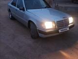 Mercedes-Benz E 230 1992 годаүшін1 350 000 тг. в Актау – фото 2