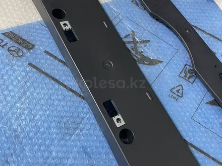 Подиум номера Toyota Camry 75 за 8 000 тг. в Алматы – фото 5