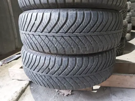 215/60R17 Goodyear Vector 4Seasons за 70 000 тг. в Алматы – фото 3