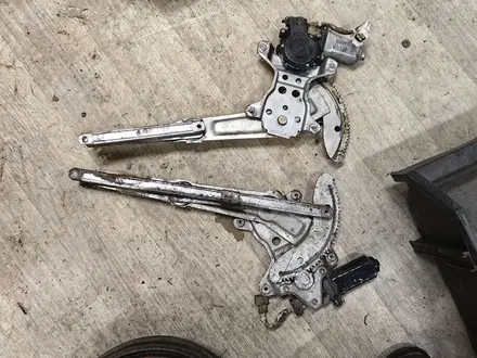 Стеклоподъемник хайс н100 granvia за 15 000 тг. в Алматы