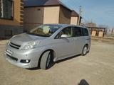 Toyota Isis 2010 года за 3 688 000 тг. в Уральск