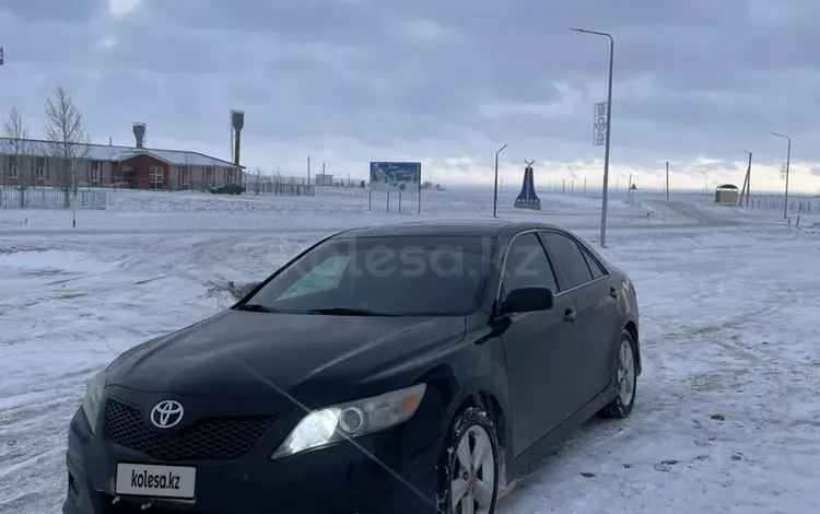 Toyota Camry 2011 годаfor2 000 000 тг. в Атырау