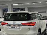 Toyota Fortuner 2022 года за 27 000 000 тг. в Тараз – фото 5