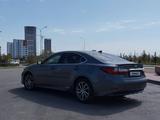 Lexus ES 300h 2015 годаүшін10 300 000 тг. в Астана – фото 2