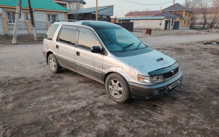 Mitsubishi Chariot 1996 года за 1 950 000 тг. в Семей