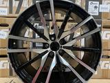 B373R R22 11J ET40 5x112 66, 6 BLACK MACHINED FACE за 640 000 тг. в Алматы