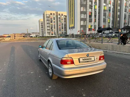 BMW 520 2001 года за 3 300 000 тг. в Шымкент – фото 16