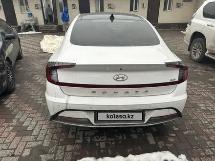 Hyundai Sonata 2021 года за 7 500 000 тг. в Алматы – фото 4