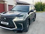 Lexus LX 570 2018 года за 46 000 000 тг. в Атырау