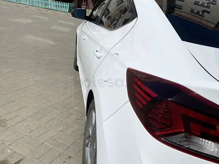 Hyundai Elantra 2019 года за 7 590 000 тг. в Актобе – фото 12