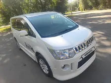 Mitsubishi Delica D:5, 2008