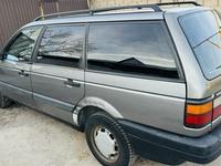 Volkswagen Passat 1992 годаүшін1 350 000 тг. в Сарыагаш