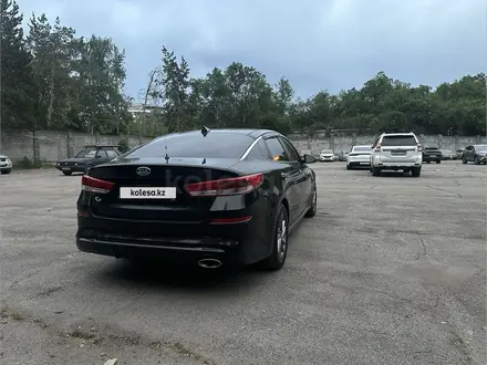 Kia K5 2019 года за 7 200 000 тг. в Алматы – фото 2