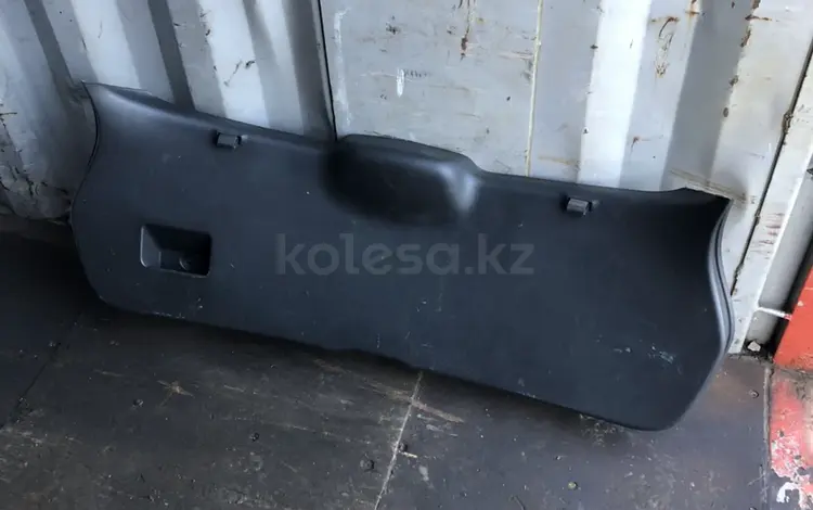 Обшивка двери багажника на Ниссан Кашкай J10 за 10 000 тг. в Караганда