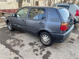 Volkswagen Golf 1995 годаүшін680 000 тг. в Астана – фото 2