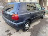 Volkswagen Golf 1995 годаүшін680 000 тг. в Астана – фото 4