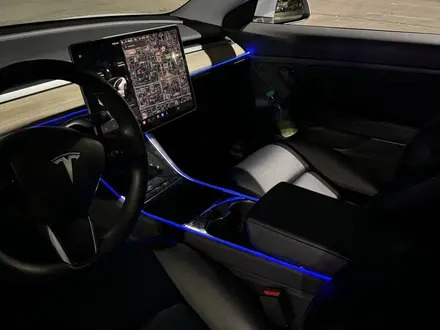 Tesla Model 3 2020 года за 11 700 000 тг. в Алматы – фото 6