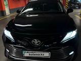 Toyota Camry 2018 года за 14 000 000 тг. в Алматы – фото 2