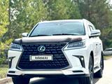 Lexus LX 570 2020 года за 67 000 000 тг. в Астана