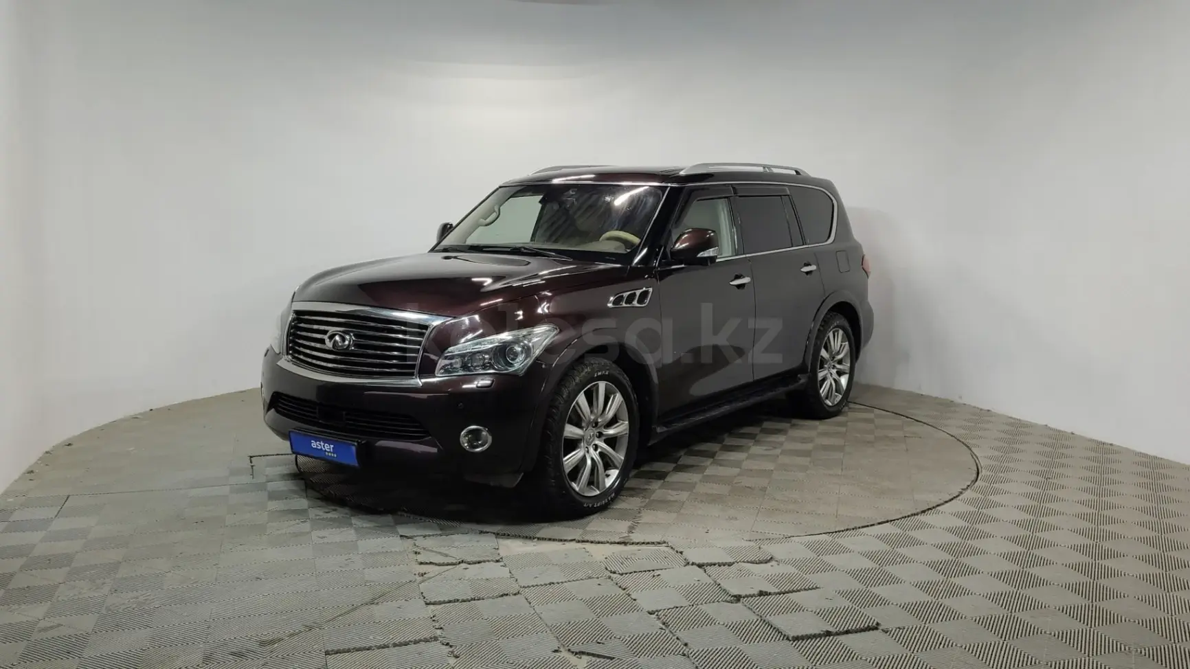 Инфинити QX56, 2012
