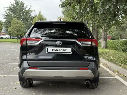 Toyota RAV4 2025 года за 19 900 000 тг. в Алматы – фото 8
