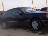 Mercedes-Benz E 200 1990 года за 850 000 тг. в Шымкент – фото 2