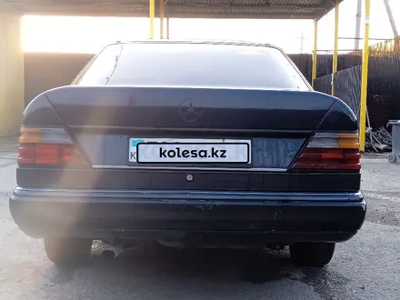 Mercedes-Benz E 200 1990 года за 850 000 тг. в Шымкент – фото 4