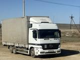 Mercedes-Benz  Actros 2000 года за 11 750 000 тг. в Усть-Каменогорск – фото 3