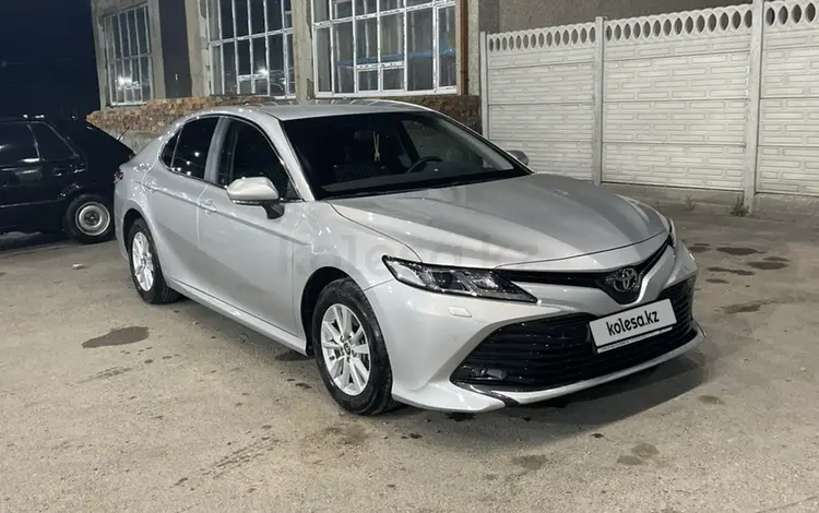 Toyota Camry 2020 года за 14 000 000 тг. в Тараз