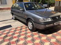 Volkswagen Passat 1993 годаfor2 600 000 тг. в Шымкент