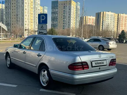 Mercedes-Benz E 280 1997 года за 2 750 000 тг. в Алматы – фото 2