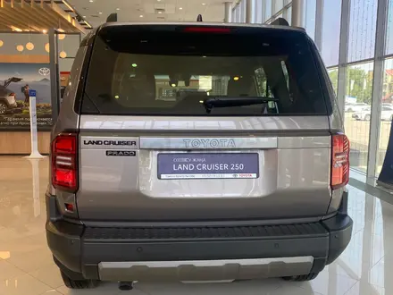 Toyota Land Cruiser Prado Comfort+ 2025 года за 32 490 000 тг. в Актобе – фото 15