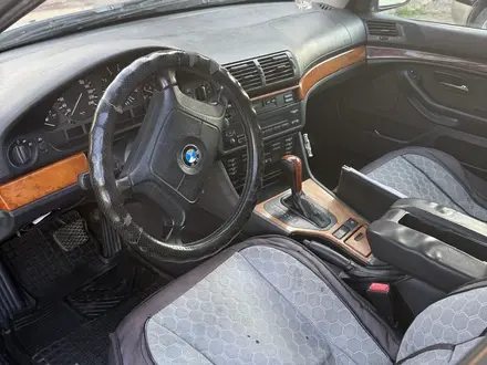 BMW 528 1997 года за 1 900 000 тг. в Алматы – фото 10