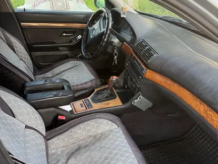 BMW 528 1997 года за 1 900 000 тг. в Алматы – фото 4
