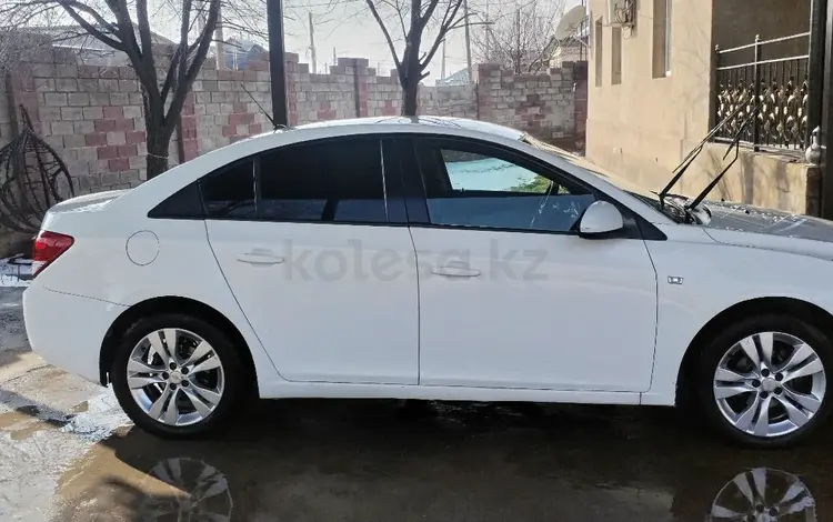 Chevrolet Cruze 2011 года за 2 900 000 тг. в Шымкент