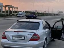 Mercedes-Benz E-Class, 2009